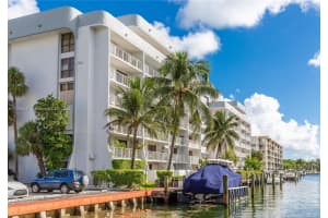 1650 NE 115th St APT 610, Miami, FL 33181, Sold 01/20/23