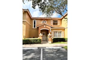 8401 NW 139th Terrace APT 3208, Miami Lakes, FL 33016, Sold 10/19/22