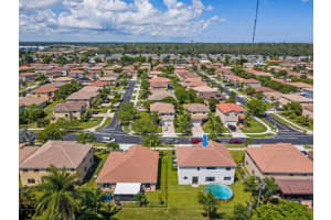 1378 NW 204th St, Miami, FL 33169, Sold 04/07/23