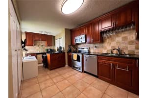 900 NE 195th St APT 717, Miami, FL 33179, Sold 12/05/22