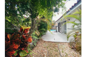 11267 SW 73rd Ln, Miami, FL 33173, Sold 11/07/22