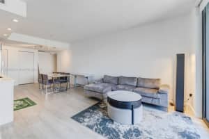45 SW 9th St Apt 3909, Miami, FL 33130, Sold 11/10/22