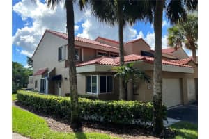 566 N University Dr, Plantation, FL 33324, Sold 10/13/22
