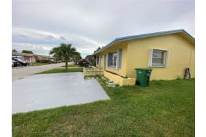 4934 NW 55th St, Tamarac, FL 33319, Sold 01/12/23
