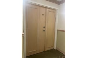 9805 NW 52nd St APT 420, Doral, FL 33178, Sold 05/25/23