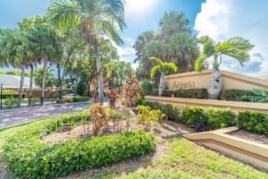 6708 NW 193rd Terrace #6708, Hialeah, FL 33015, Sold 10/25/22