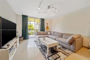 8235 Lake Dr APT 201, Doral, FL 33166, Sold 12/19/22