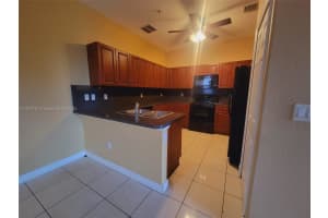 10242 NW 7th St UNIT 207, Miami, FL 33172, Sold 01/18/23