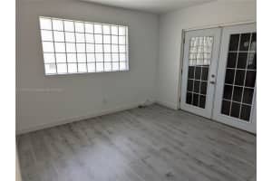 5606 Hollywood Blvd, Hollywood, FL 33021, Sold 10/21/22