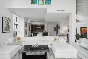 1080 Brickell Ave, Miami, FL 33131, Sold 11/29/22