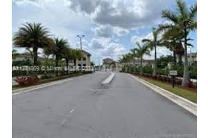 290 NW 109th Ave Apt 212, Miami, FL 33172, Sold 12/02/22