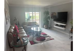 460 E 23rd St APT 202, Hialeah, FL 33013, Sold 12/08/22