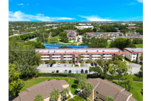 150 S Hollybrook Terrace APT 102, Pembroke Pines, FL 33025, Sold 12/02/22