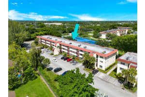 150 S Hollybrook Terrace APT 102, Pembroke Pines, FL 33025, Sold 12/02/22
