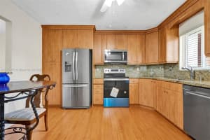 150 S Hollybrook Terrace APT 102, Pembroke Pines, FL 33025, Sold 12/02/22