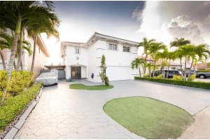 3234 SW 156th Ct, Miami, FL 33185, Sold 04/28/23