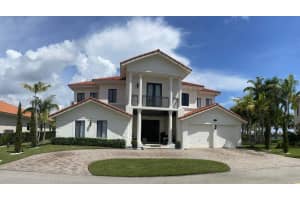 7915 SW 193rd St, Cutler Bay, FL 33157, Sold 03/03/23