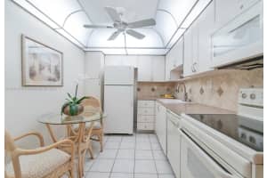 6401 N University Dr APT 116, Tamarac, FL 33321, Sold 12/30/22