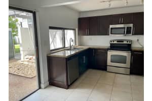 4712 SW 67th Ave APT G10, Miami, FL 33155, Sold 10/28/22