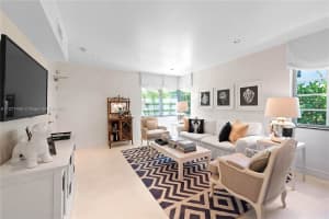 1035 15th St APT 14, Miami Beach, FL 33139, Sold 02/24/23