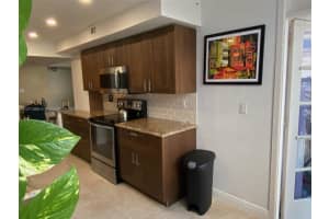 18031 Biscayne Blvd APT 801, Aventura, FL 33160, Sold 12/21/22