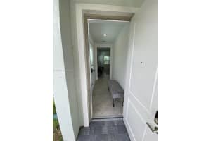 1040 Veleiros Blvd, Lighthouse Point, FL 33064, Sold 03/21/23