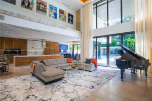 5061 N Bay Rd, Miami Beach, FL 33140, Sold 05/26/23