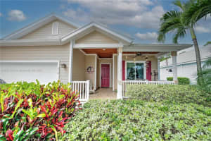 612 NE Canoe Park Cir, Port St. Lucie, FL 34983, Sold 04/12/23