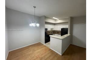 9717 Hammocks Blvd APT 203, Miami, FL 33196, Sold 11/04/22