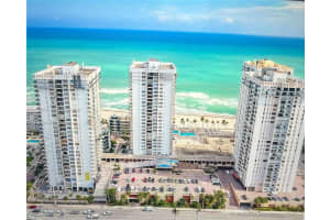 2101 S Ocean Dr APT 1108, Hollywood, FL 33019, Sold 10/07/22
