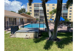431 SE 3rd St APT 601, Dania Beach, FL 33004, Sold 10/25/22