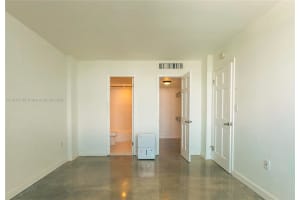 1020 Meridian Ave APT 816, Miami Beach, FL 33139, Sold 11/08/22
