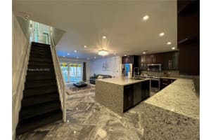 15470 Bedlington Rd, Miami Lakes, FL 33014, Sold 12/21/22
