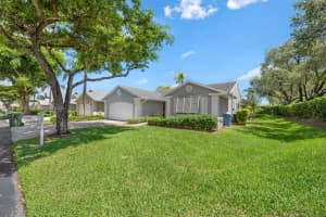 725 SE 27th Ln, Homestead, FL 33033, Sold 11/07/22
