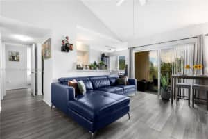 2600 S University Dr APT 303, Davie, FL 33328, Sold 10/31/22