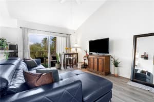 2600 S University Dr APT 303, Davie, FL 33328, Sold 10/31/22