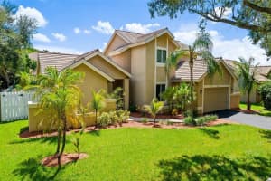 10360 NW 18th Dr, Plantation, FL 33322, Sold 05/22/23