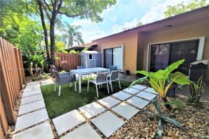 819 NW 79th Terrace #819, Plantation, FL 33324, Sold 10/27/22