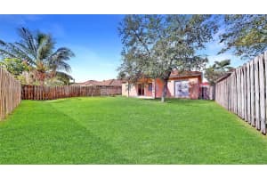 695 SE 30th Dr, Homestead, FL 33033, Sold 11/21/22