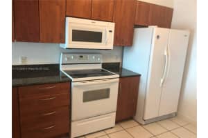 1200 Brickell Bay Dr APT 3219, Miami, FL 33131, Sold 04/03/23