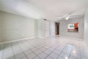 20 SW 108th Ave f6, Miami, FL 33174, Sold 11/03/22