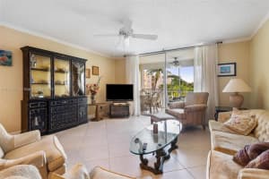 1025 SE 2nd Ave APT 201, Dania Beach, FL 33004, Sold 10/24/22