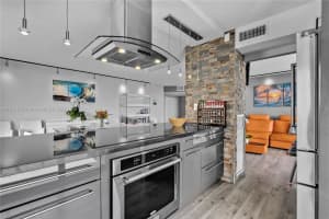 2333 Brickell Ave #1802, Miami, FL 33129, Sold 10/25/22