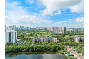 3301 N Country Club Dr APT 601, Aventura, FL 33180, Sold 10/28/22
