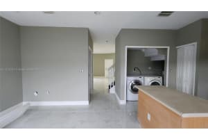 1660 SE 30th St, Homestead, FL 33035, Sold 11/18/22