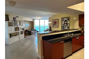 16699 Collins Ave 3305