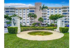800 NE 195th St APT 717, Miami, FL 33179, Sold 01/30/23