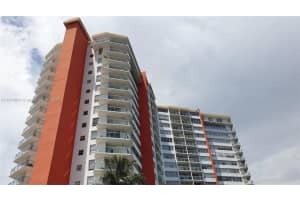 1301 NE Miami Gardens Dr, Miami, FL 33179, Sold 12/09/22