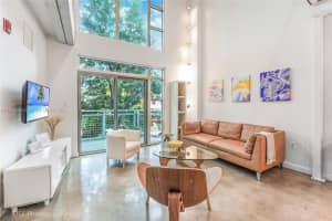 7728 Collins Ave Apt 11, Miami Beach, FL 33141, Sold 10/24/22