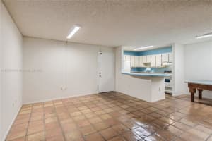 911 NE 199th St Apt 102-14, Miami, FL 33179, Sold 12/12/22